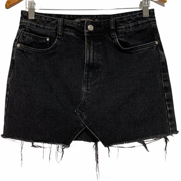 Zara Trafaluc Black Denim Mini Skirt Raw Hem - Picture 10 of 10